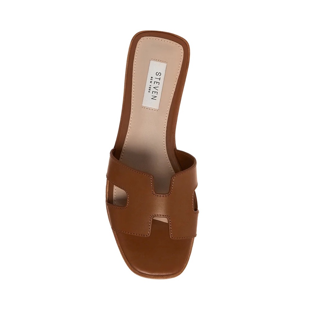 Steve Madden Hadyn Sandal in Cognac